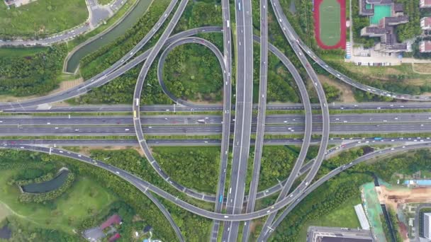 都市の高速道路と陸橋の空中風景 - 映像、動画