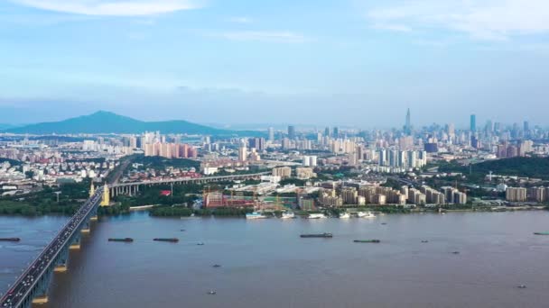 Nanjing város, Jiangsu tartomány, városi építési terület, Jangce folyó hídja - Felvétel, videó