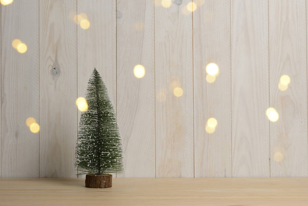 Joulu asetelma puu ja defocused valot, kortti käsite
 - Valokuva, kuva