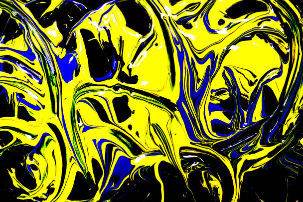 Abstrakcyjny żółty wzór na czarnym tle. Zdjęcie.. - Zdjęcie, obraz