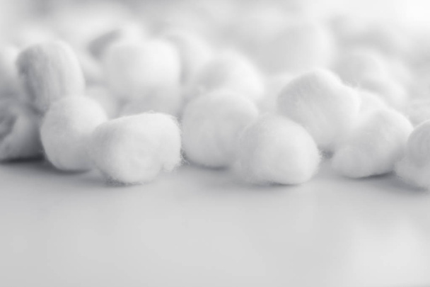 Organic cotton balls background for morning routine, spa cosmeti - Foto, Imagem