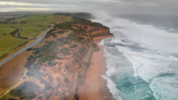 ビクトリア州のグレートオーシャンロード海岸線、オーストラリア - 写真・画像