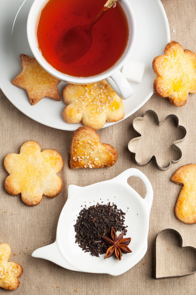 Sugar cookies with black tea - Foto, Imagen
