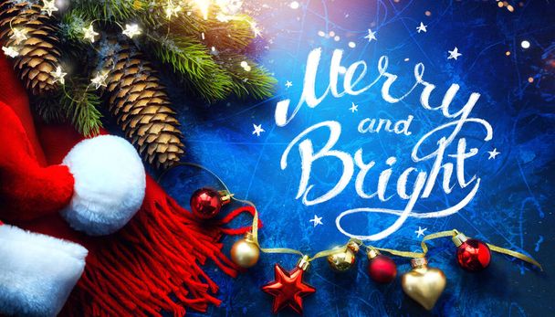 Art Merry and Bright Kerstmis en Gelukkig Nieuwjaar wenskaart  - Foto, afbeelding