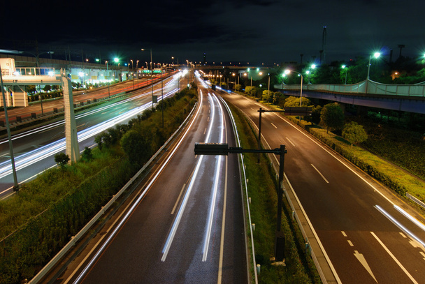 nacht snelweg - Foto, afbeelding