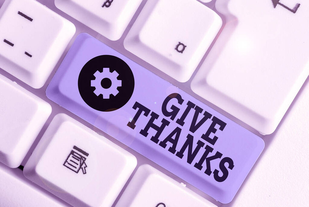 Scrivere testi a mano Ringrazia. Concetto significato esprimere gratitudine o mostrare apprezzamento Riconoscere la gentilezza
. - Foto, immagini