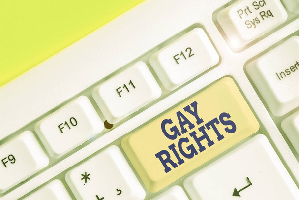 Handschrift tekst schrijven Gay Rights. Begrip: gelijke burger- en sociale rechten voor homoseksuelen. - Foto, afbeelding