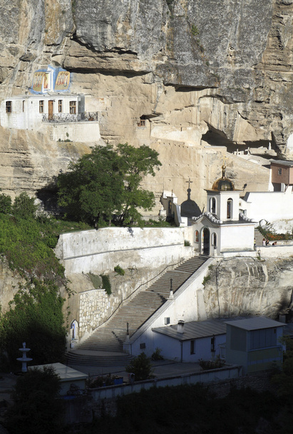 El monasterio de la cueva Uspensky en Bakhchisarai
 - Foto, imagen