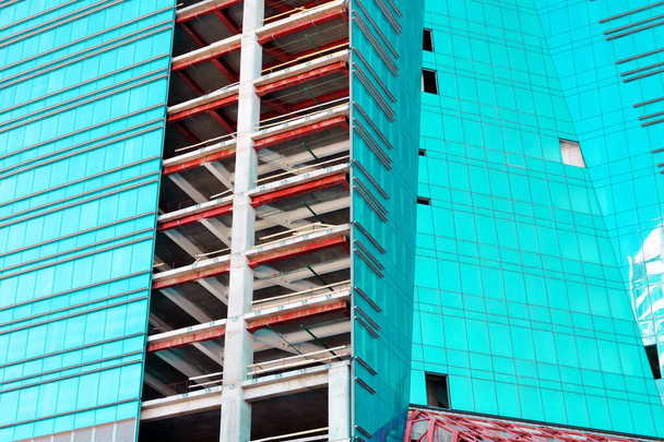 cantiere. produzione di condomini. costruzione di un edificio per uffici in città
 - Foto, immagini