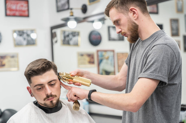 Haircut with beard and head scissors. Mens beauty salon.  - Foto, Imagem