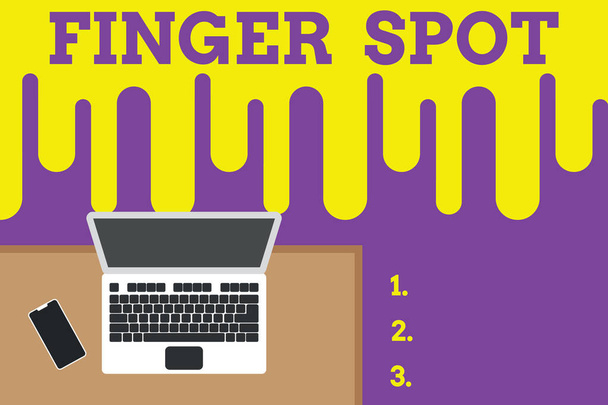 Az SMS-ben Finger Spot van. Fogalmi fotó Kis folyadékkal töltött hólyagok úgynevezett hólyagok jelennek meg az ujjon Felső nézet iroda munkahely laptop fekvő fa íróasztal okostelefon oldalon. - Fotó, kép