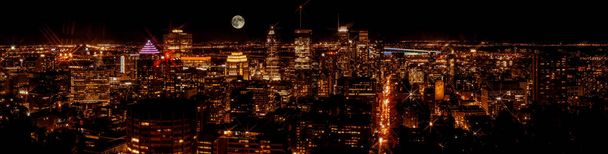 Beautiful night sky over Montreal downtown skyline panorama. Mag - Photo, Image