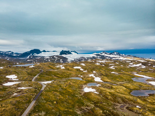 Mountains landscape. Norwegian route Sognefjellet - Fotografie, Obrázek