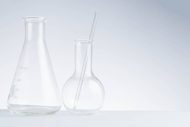 herbal medicine natural organic and scientific glassware - Foto, Imagen
