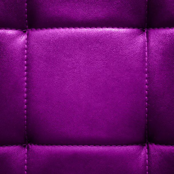quadratisch glänzend dunklem fliederfarbenem Leder Hintergrund - Foto, Bild