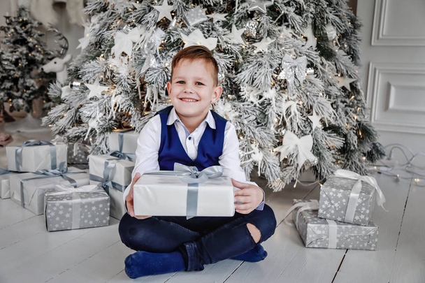 Christmas holiday through the eyes of children - Foto, imagen