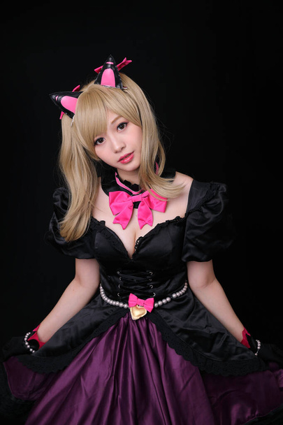 Japonia anime cosplay, portret dziewczyny cosplay odizolowany w czerni - Zdjęcie, obraz