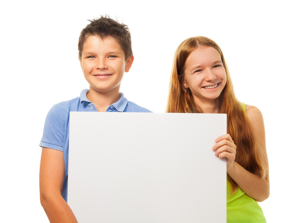 Duas crianças felizes com sinal
 - Foto, Imagem