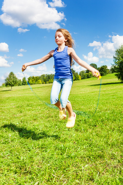 Girl with skipping rope - Foto, immagini