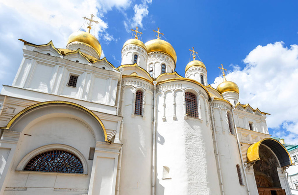 Catedral de Anunciação do Kremlin de Moscou
 - Foto, Imagem
