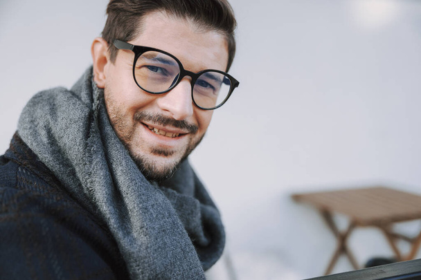 Attractive bearded guy in eyeglasses posing for camera - Zdjęcie, obraz