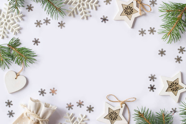 Рождественский фон со звездами, елкой, сердцем
 - Фото, изображение