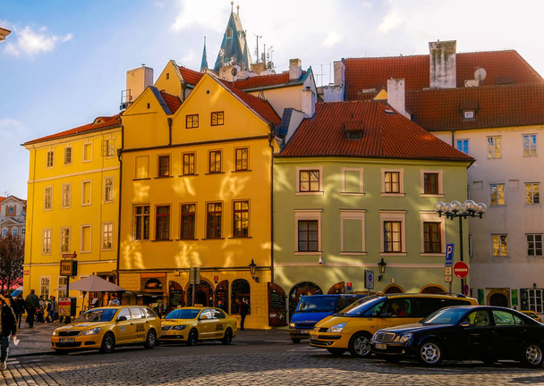 Colorful houses in the center of Prague - Fotoğraf, Görsel