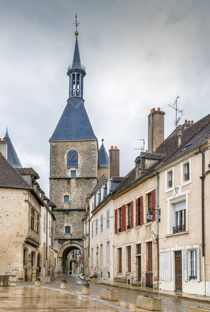 Torre do relógio, Avallon, França
 - Foto, Imagem