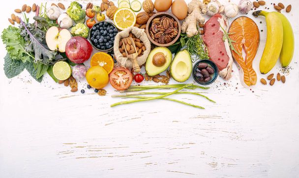 Dieta chetogenica a basso contenuto di carboidrati concetto. Ingredienti per alimenti sani
  - Foto, immagini