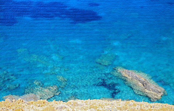 Mer peu profonde et limpide de Crète
 - Photo, image
