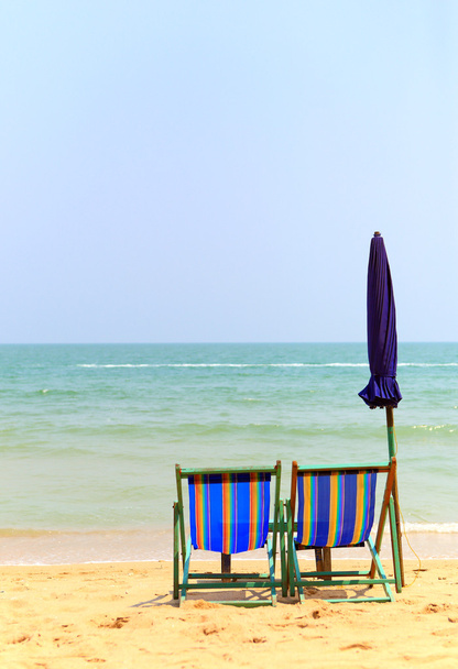 chair on the beach - Фото, зображення