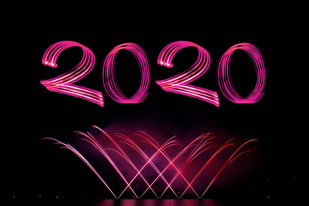 Capodanno 2020 con fuochi d'artificio
 - Foto, immagini