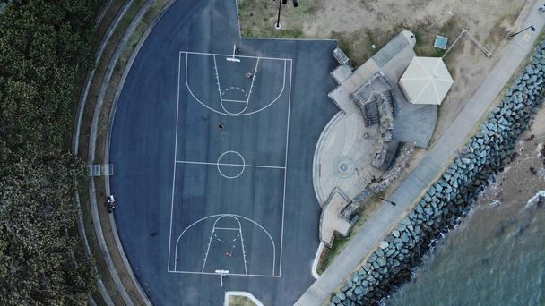 バスケットボールコートの空中ビュー, Redcliffe,ブリスベン,オーストラリア - 写真・画像