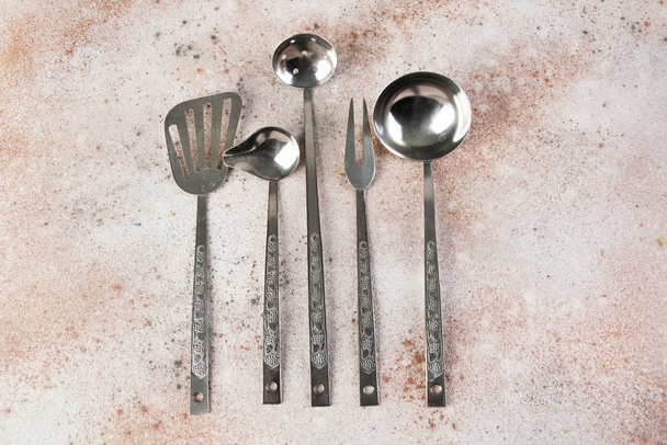 Ročník kovové kuchyňské nádobí - Fotografie, Obrázek