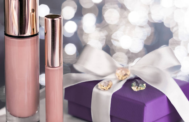Holiday make-up foundation base, concealer and purple gift box,  - Foto, Imagen