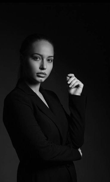 Contrast black and white portrait of a beautiful girl.  - Foto, immagini
