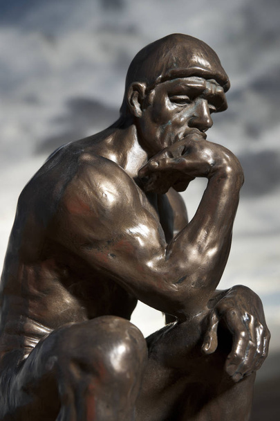 Rodin is de denker. - Foto, afbeelding