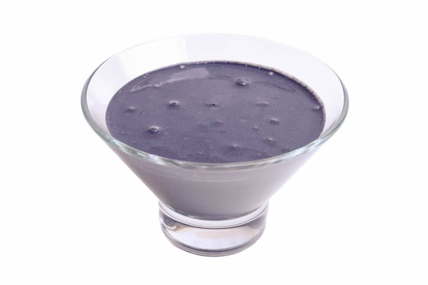 Černý jogurt ve smetaně - Fotografie, Obrázek