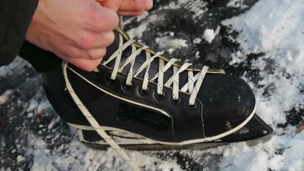 Lacing ice skates - Footage, Video