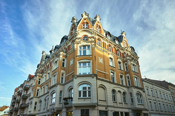 secesní fasáda historické budovy v Poznani - Fotografie, Obrázek