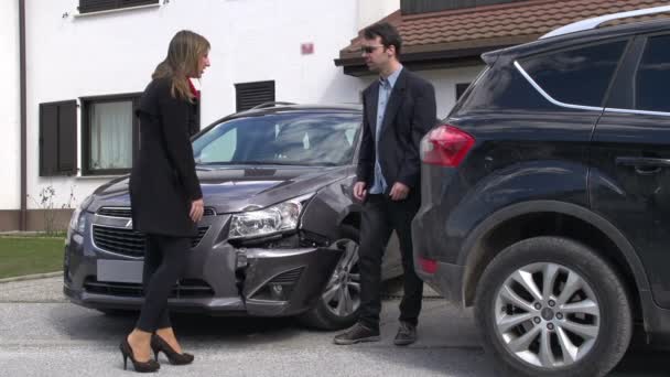 Arguing after car accident - Video, Çekim