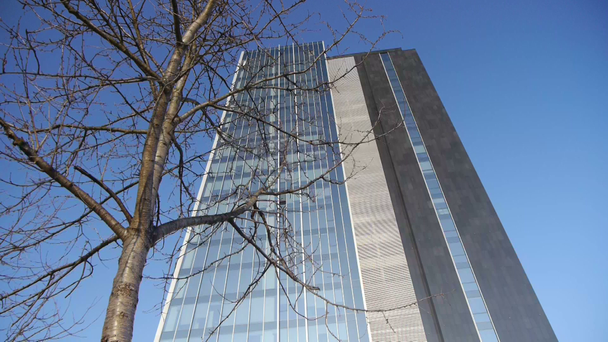 Rascacielos en el distrito financiero
 - Metraje, vídeo