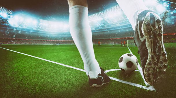 Jalkapallo kohtaus yöllä ottelu lähikuva jalkapallo kenkä lyömällä palloa nurkasta potkia
 - Valokuva, kuva