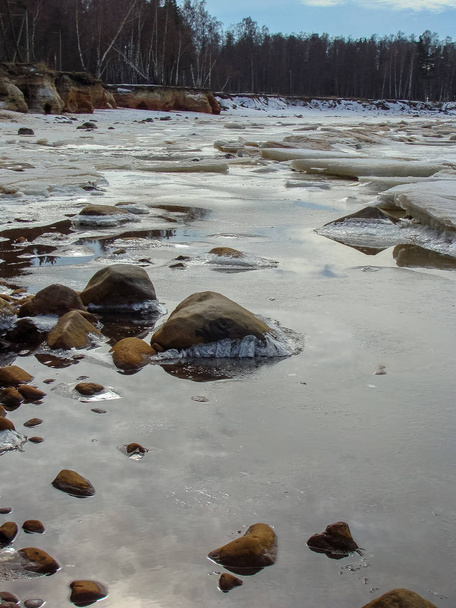 abstraktní obraz s kamennými a ledovými útvary - Fotografie, Obrázek