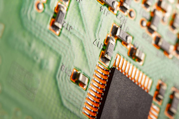 computer processor chip on a circuit board with microchips and o - Foto, immagini