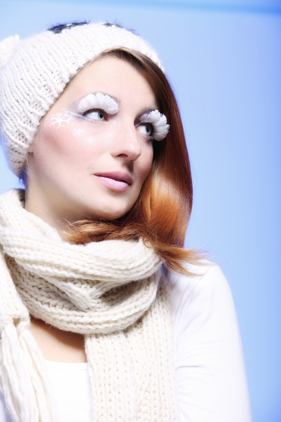 winter fashion woman warm clothing creative makeup - Valokuva, kuva