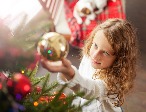 Child decoration christmas tree - Fotoğraf, Görsel