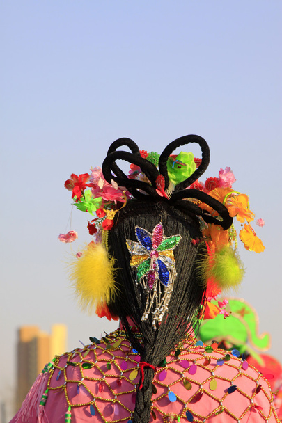 прикраси волосся на Весняний фестиваль yangko танців танцюють у Китаї - Фото, зображення