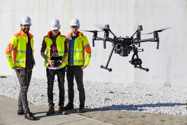 Industrial drone operators - 写真・画像
