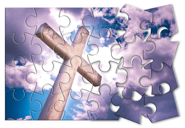 Reconstruire notre foi ou perdre la foi - Croix chrétienne contre un cl
 - Photo, image